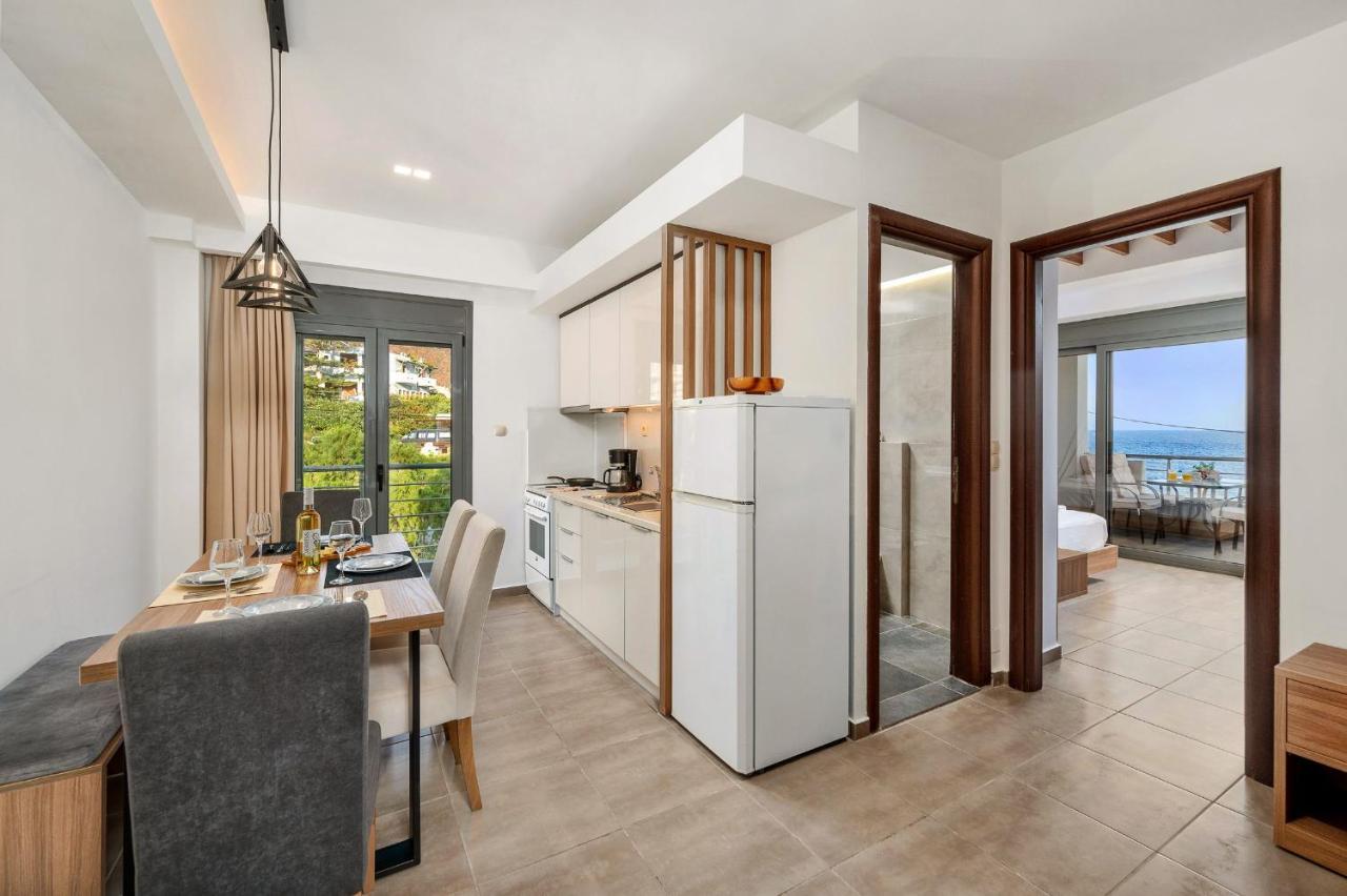 Marina Apartments Léntas Eksteriør billede